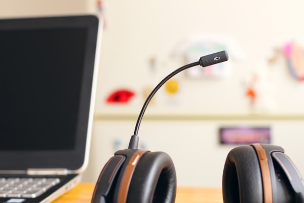 AI Voice Agents: Automate Your Phone Service Without Customers Noticing